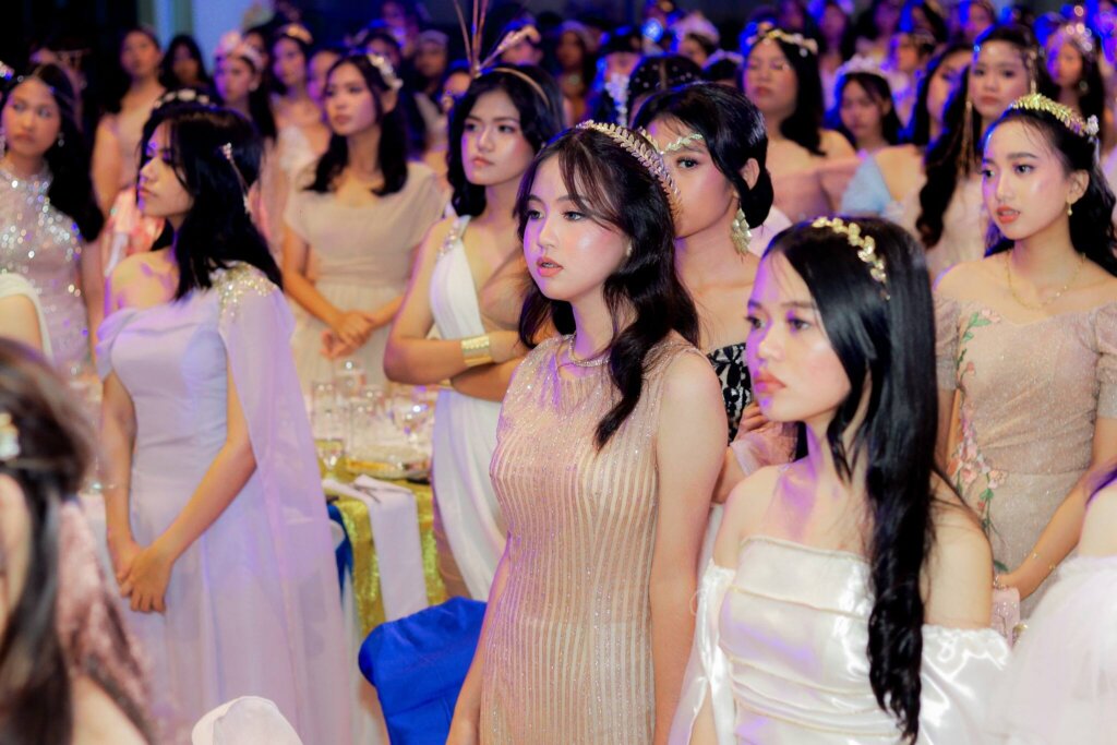 Amity-Night-11